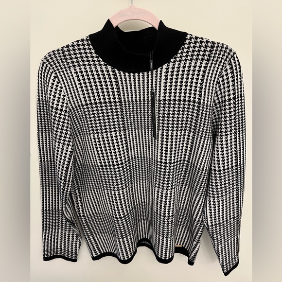 Tahari Sweaters - New with Tags! Tahari houndstooth sweater